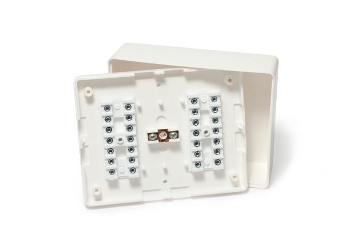 Коробка монтажна з’єднувальна КМС-2-28 з тампером