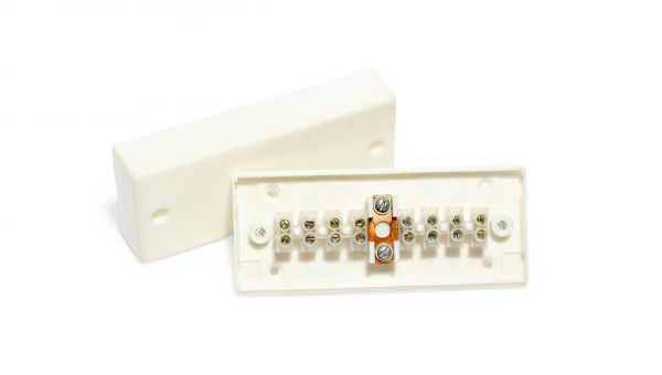 Коробка монтажна з’єднувальна КМС-2-8Мн у важкогорючому корпусі